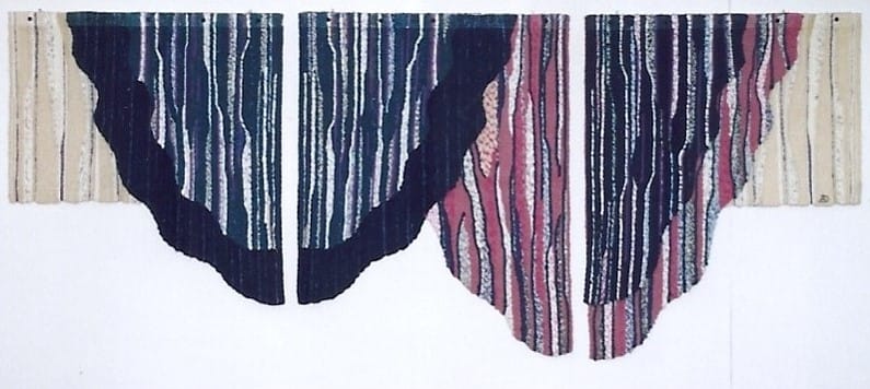 "Totens", 1987, Embroidered tapestry (linen, cotton, acrylic fiber), 16x5cm, 16x4cm, 16x3cm, author's collection, copyright Alves Dias