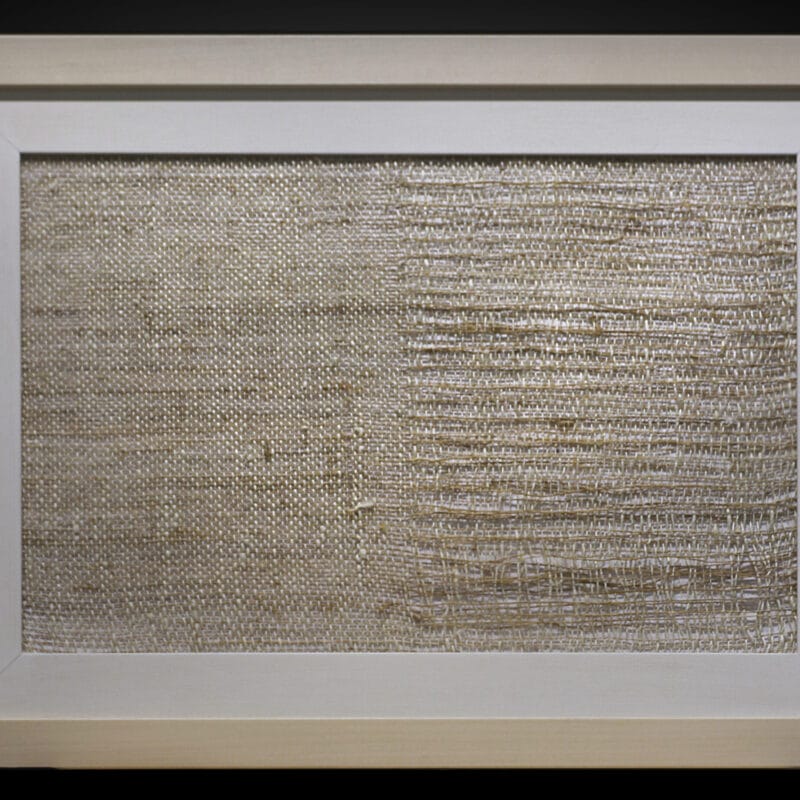 Pagine bianche - Lisa Fontana, ortica e bambu 43x56cm - Tessitura su telaio manuale a 4 licci - 2020. Copyright Fondazione Chierese per il Tessile e per il Museo del Tessile