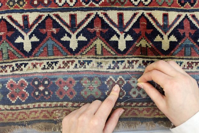 Towards Restoration: the case-study of a collectible Caucasian Rug