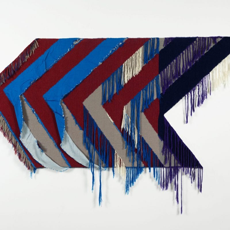 Epaulet, 65 x 93 x 1 pollici, 2020, tessuto acrilico, legno