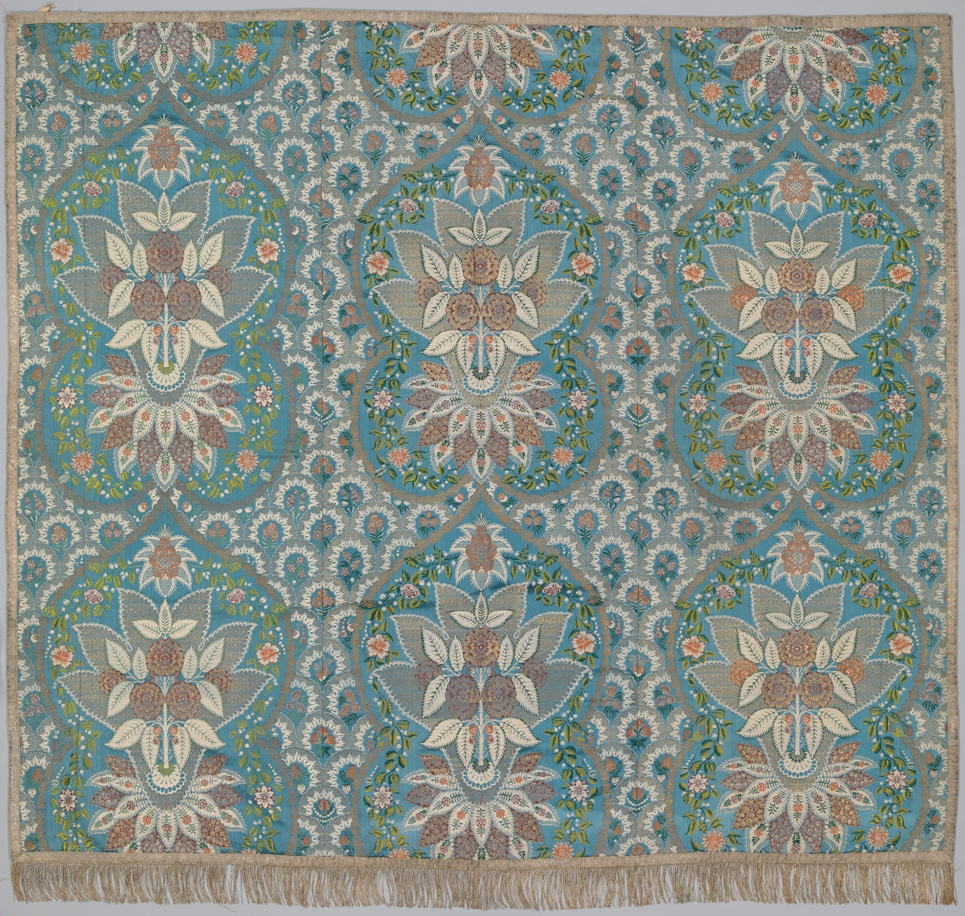 Textile design. Fabric in Louis-quatorze style. 17th century.